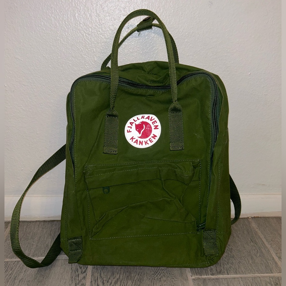 FjallRaven Kanken 16L Water Resistant Backpack